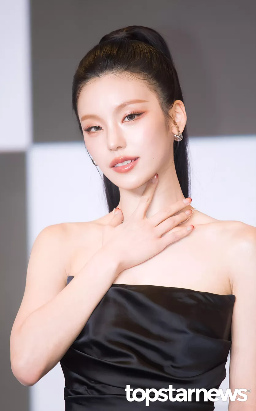 포니테일 있지 예지