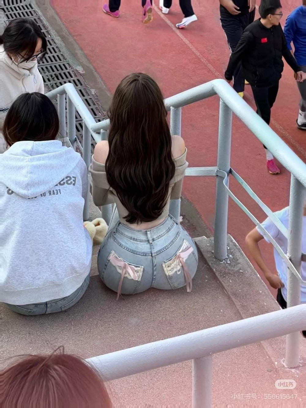 굳이 다른 거 안입어도 된다..